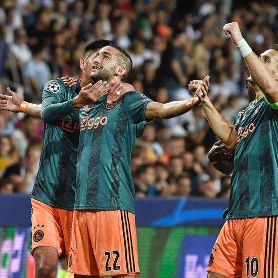 年来在国际 年来在国际